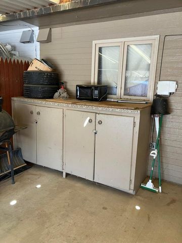 1003A Jefferson Street, Plainview, TX 79072