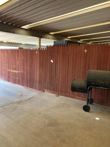 1003A Jefferson Street, Plainview, TX 79072