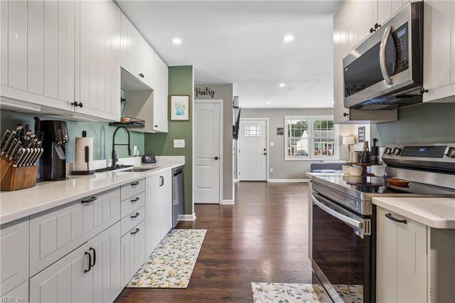 703 Sedgefield DR, Newport News, VA 23605