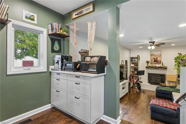 703 Sedgefield DR, Newport News, VA 23605