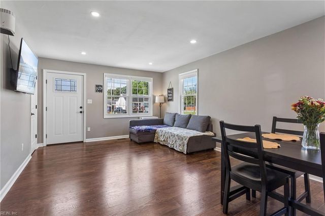 703 Sedgefield DR, Newport News, VA 23605