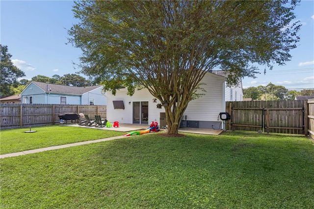 703 Sedgefield DR, Newport News, VA 23605
