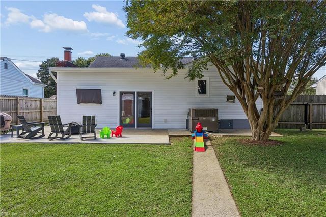 703 Sedgefield DR, Newport News, VA 23605