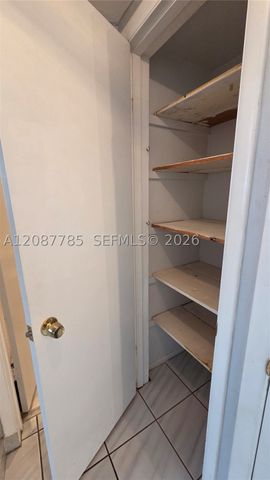 450 Paradise Isle Blvd 109, Hallandale Beach, FL 33009