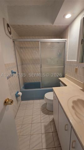 450 Paradise Isle Blvd 109, Hallandale Beach, FL 33009