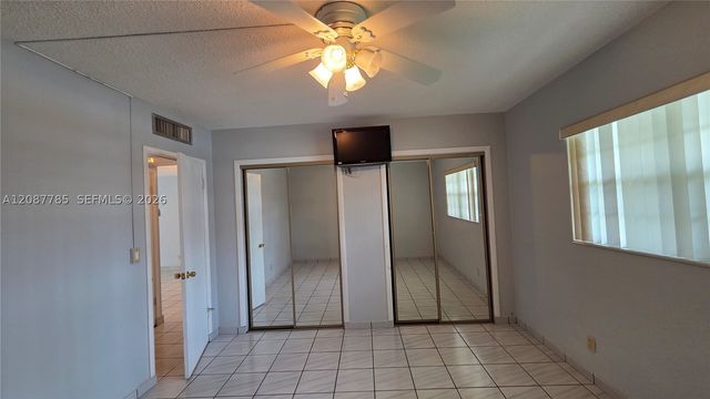 450 Paradise Isle Blvd 109, Hallandale Beach, FL 33009