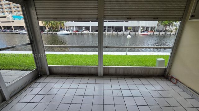 450 Paradise Isle Blvd 109, Hallandale Beach, FL 33009