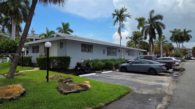 450 Paradise Isle Blvd 109, Hallandale Beach, FL 33009