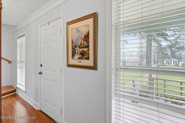 709 Country Place Drive, Pearl, MS 39208