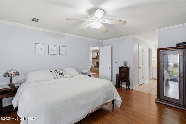 709 Country Place Drive, Pearl, MS 39208