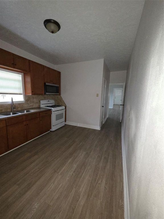 7902 Hudson Street A, Houston, TX 77012