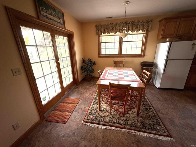 4239 S Kinsey Road, Warsaw, IN 46580