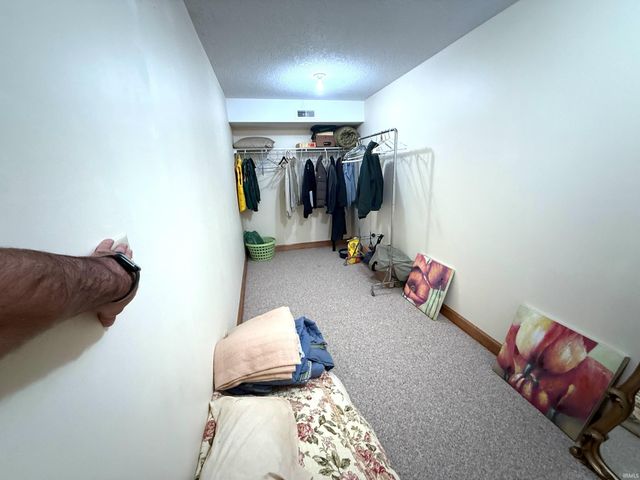 4239 S Kinsey Road, Warsaw, IN 46580