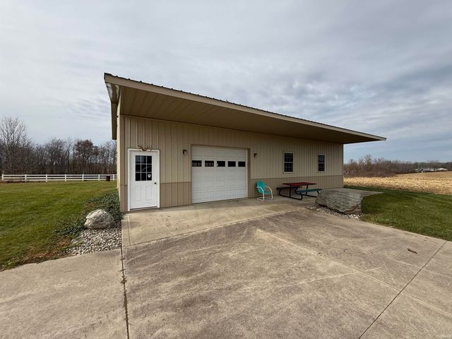 4239 S Kinsey Road, Warsaw, IN 46580