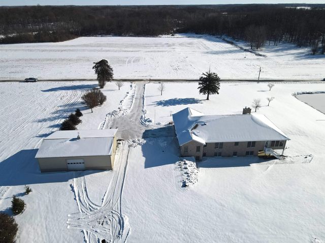 4239 S Kinsey Road, Warsaw, IN 46580