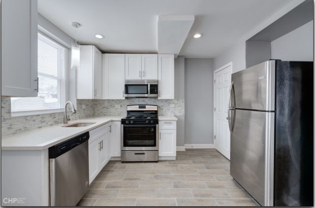 654 E 105th Street, Chicago, IL 60628