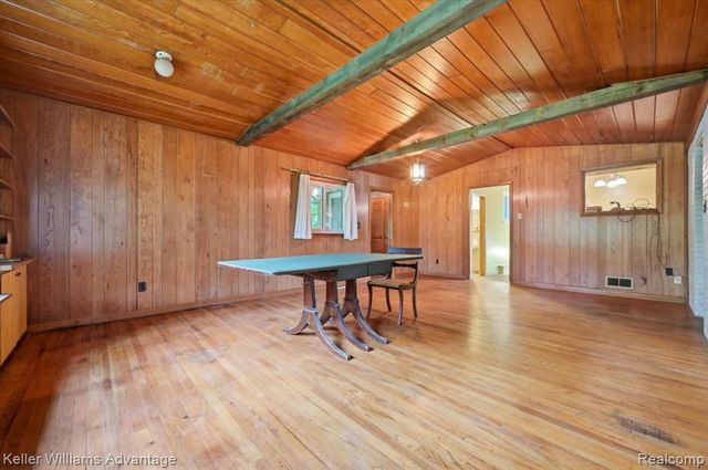 52433 Ihla Street, Utica, MI 48316
