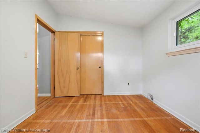 52433 Ihla Street, Utica, MI 48316