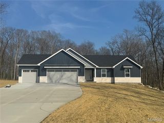 1122 Creech School Road, Troy, MO 63379