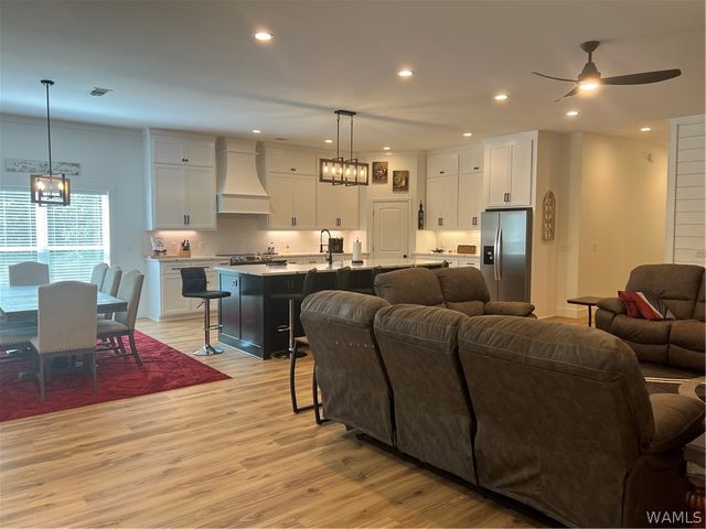 16531 Binion Creek, Northport, AL 35475