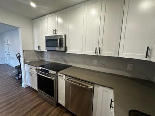 770 NE 128th St 303, North Miami, FL 33161
