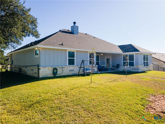 1610 Badger Lane, Lampasas, TX 76550