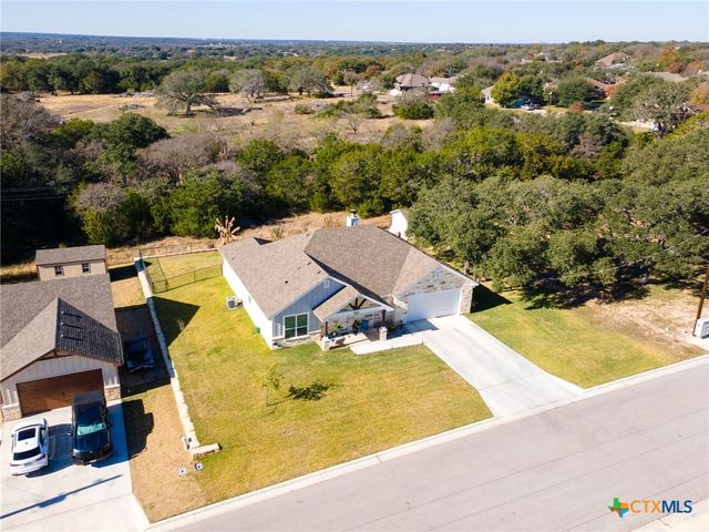 1610 Badger Lane, Lampasas, TX 76550