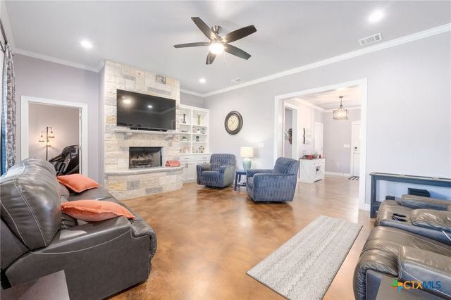 1610 Badger Lane, Lampasas, TX 76550