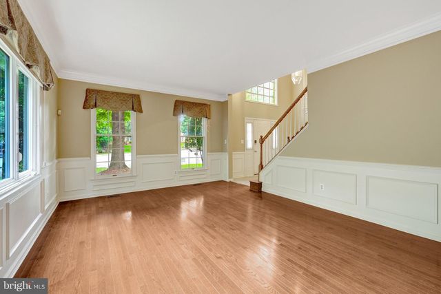 47165 TIMBERLAND PL, Sterling, VA 20165