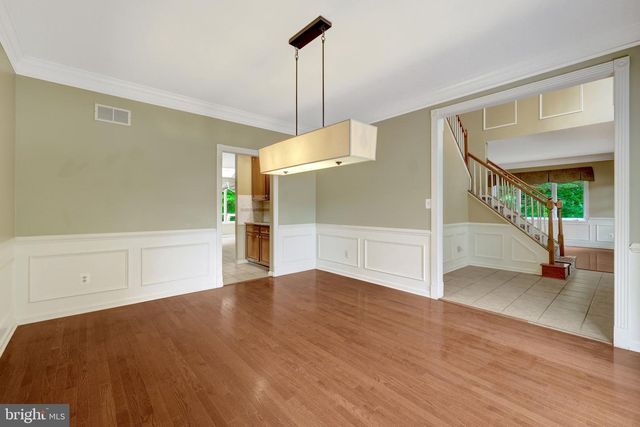 47165 TIMBERLAND PL, Sterling, VA 20165