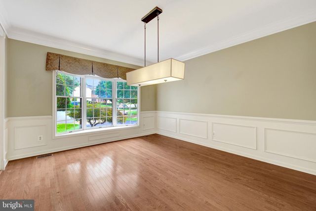 47165 TIMBERLAND PL, Sterling, VA 20165