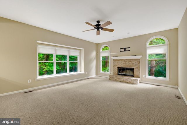 47165 TIMBERLAND PL, Sterling, VA 20165