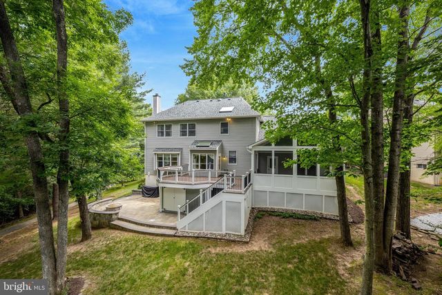 47165 TIMBERLAND PL, Sterling, VA 20165