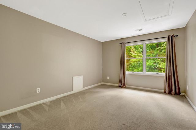 47165 TIMBERLAND PL, Sterling, VA 20165