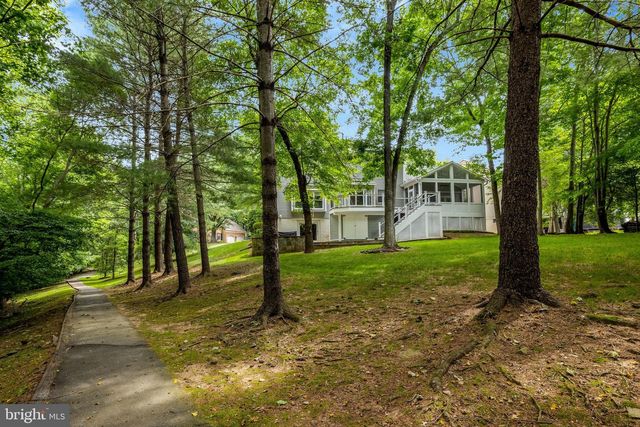 47165 TIMBERLAND PL, Sterling, VA 20165