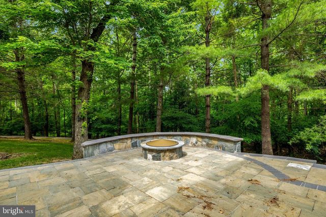 47165 TIMBERLAND PL, Sterling, VA 20165