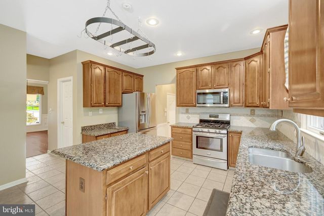 47165 TIMBERLAND PL, Sterling, VA 20165