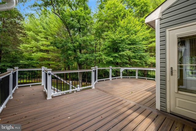 47165 TIMBERLAND PL, Sterling, VA 20165