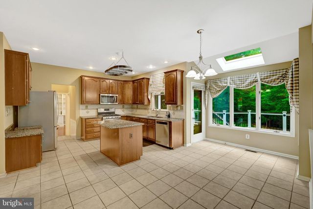 47165 TIMBERLAND PL, Sterling, VA 20165
