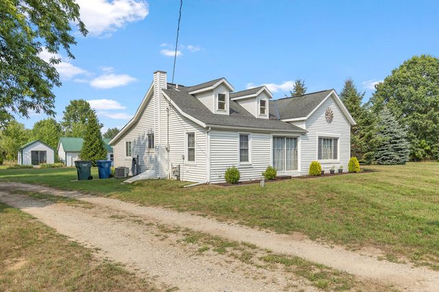 10681 Fillmore Street, Robinson Twp, MI 49464