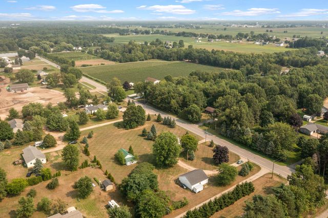 10681 Fillmore Street, Robinson Twp, MI 49464