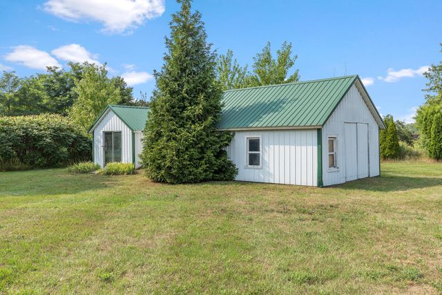 10681 Fillmore Street, Robinson Twp, MI 49464