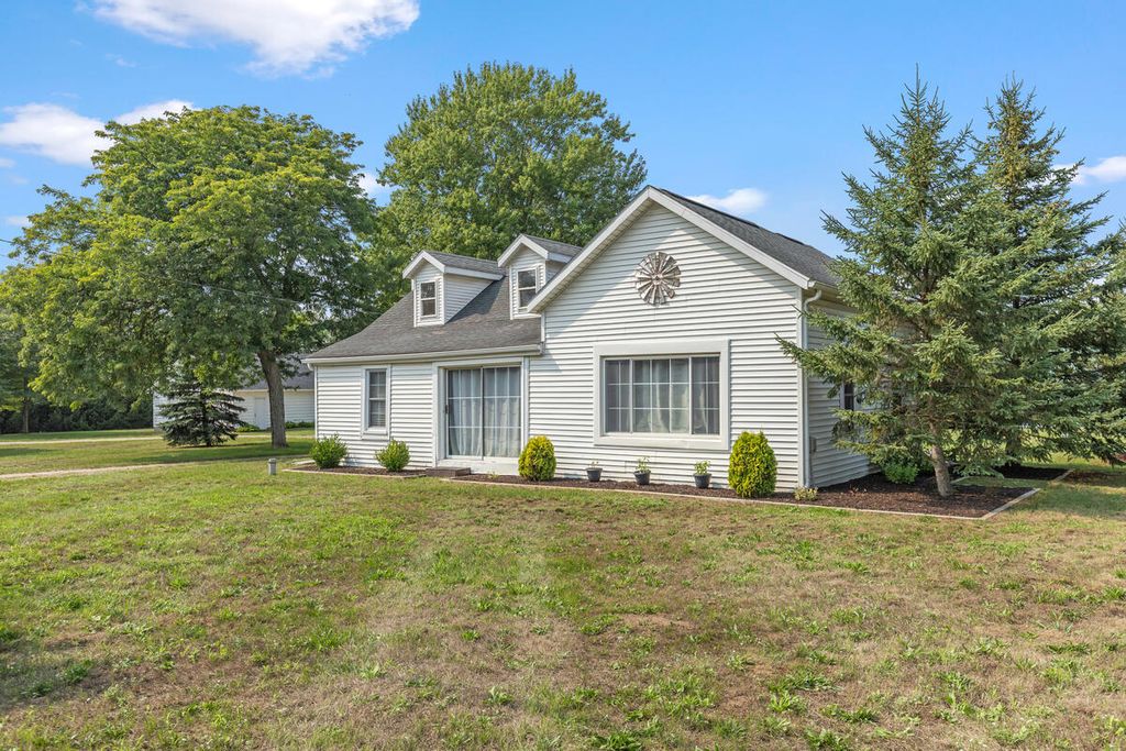 10681 Fillmore Street, Robinson Twp, MI 49464