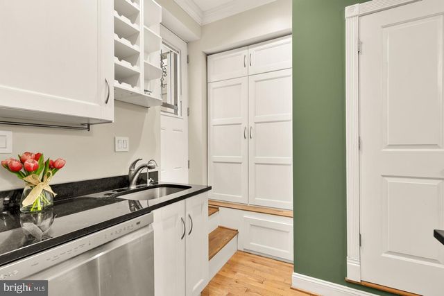 312 9TH ST NE, Washington, DC 20002