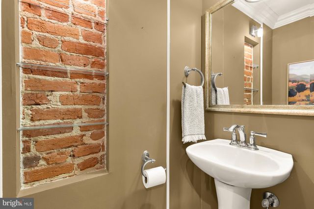 312 9TH ST NE, Washington, DC 20002