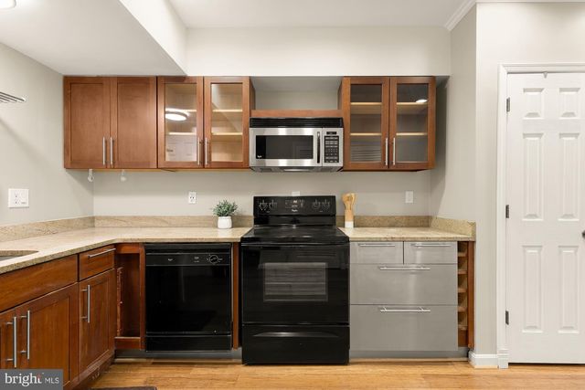 312 9TH ST NE, Washington, DC 20002