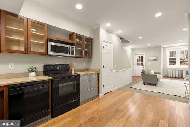 312 9TH ST NE, Washington, DC 20002