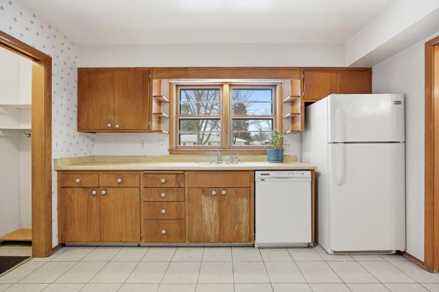 918 19th Avenue S, Fargo, ND 58103