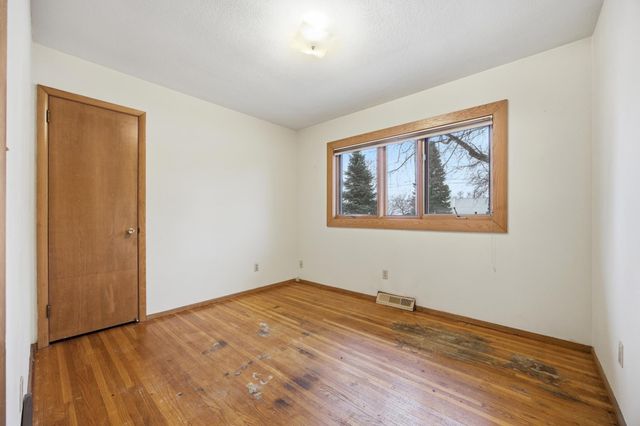 918 19th Avenue S, Fargo, ND 58103