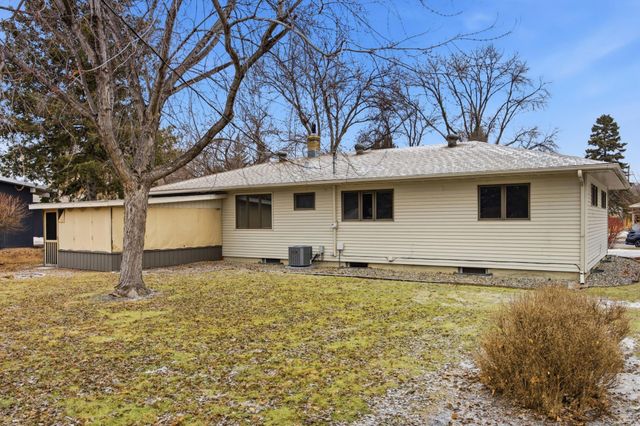 918 19th Avenue S, Fargo, ND 58103